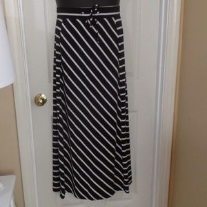 2X Roz & Ali Striped Maxi Skirt